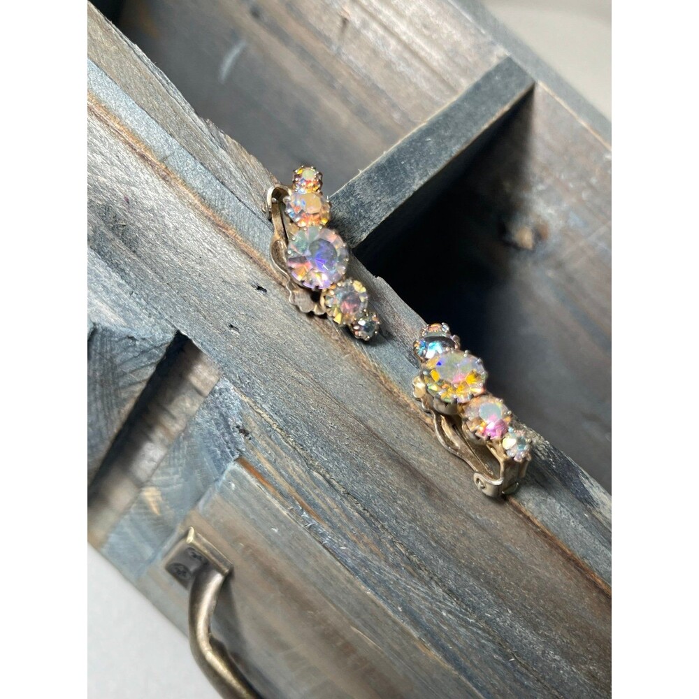 Vintage Earrings - Picture 5 of 6